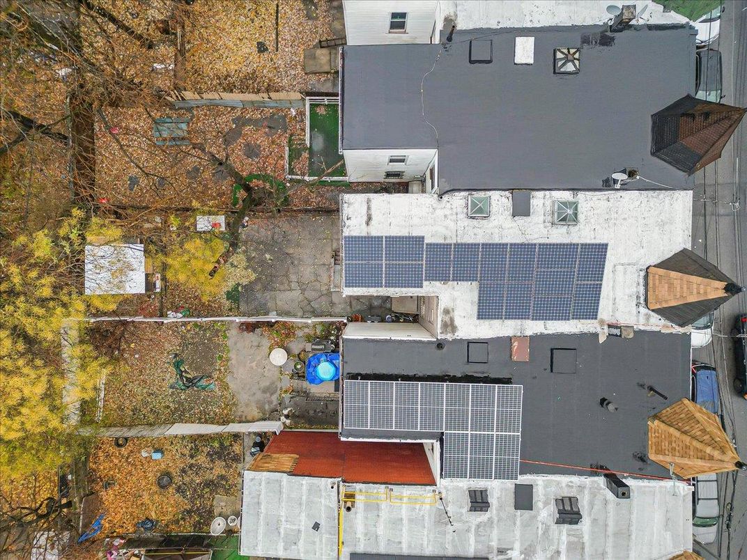 Exterior, Drone