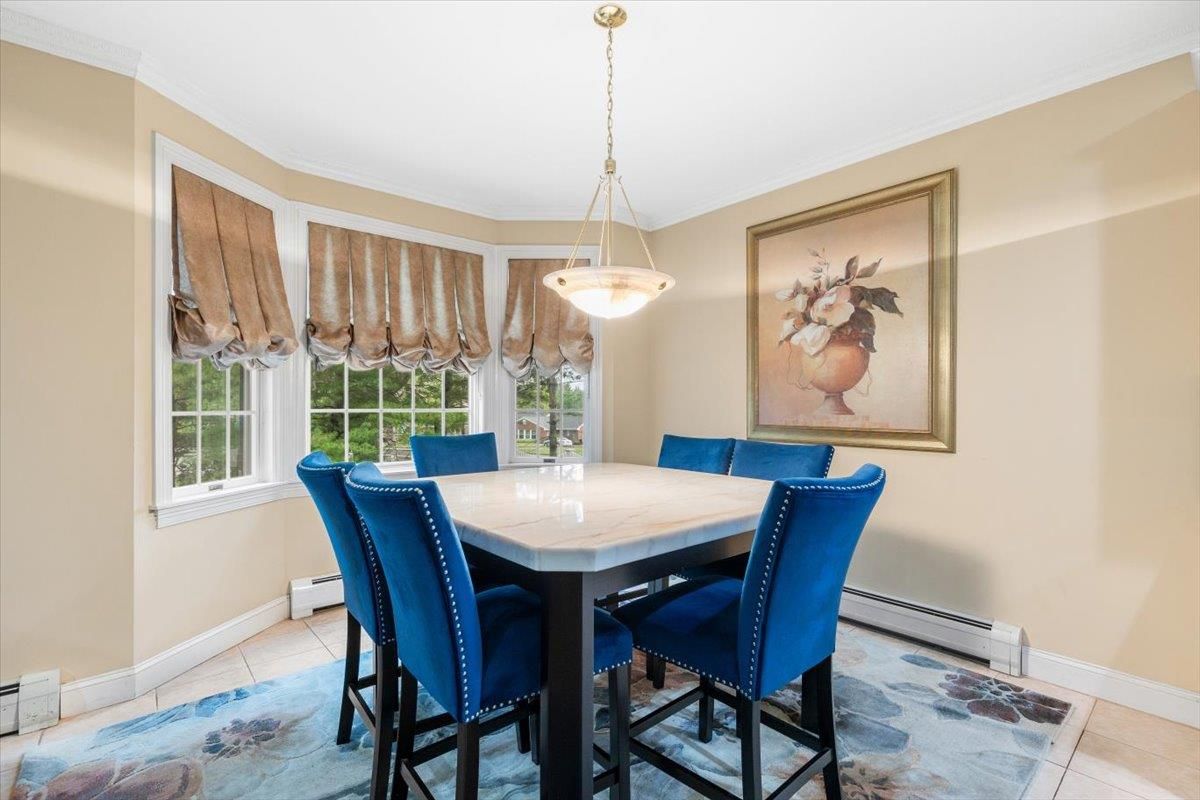 Dining room, Interior, Pendant Lights