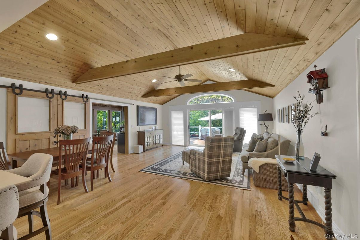 Dining room, Interior, Living room, Recessed Lighting, Wooden Beams, Wooden Ceilings, Wood Texture Flooring