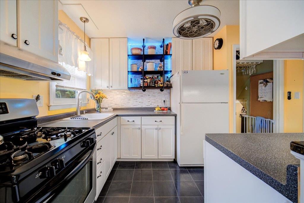 Interior, Kitchen, Pendant Lights