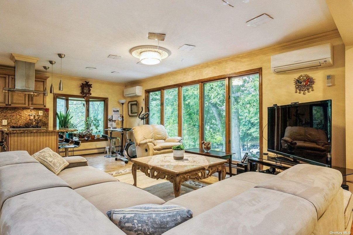 Interior, Living room, Pendant Lights