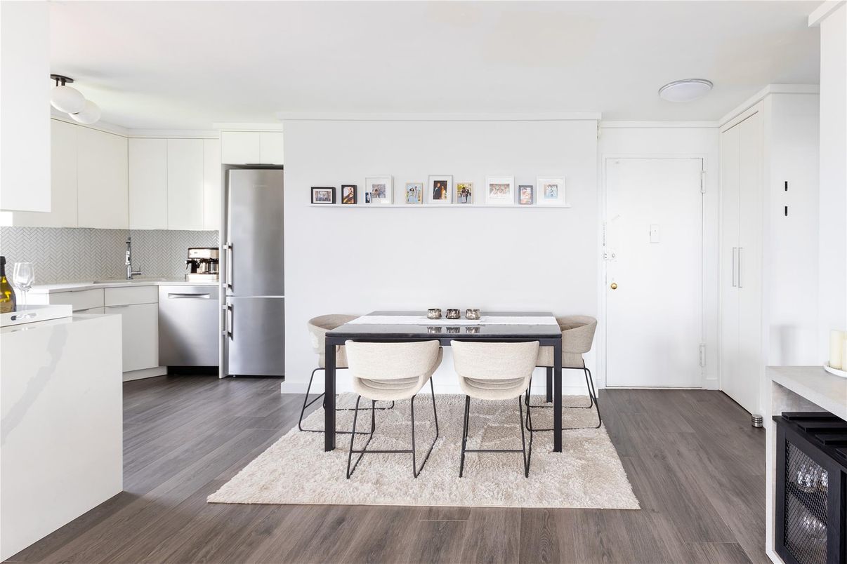 Dining room, Interior, Kitchen, Stainless Steel Appliances, Wood Texture Flooring