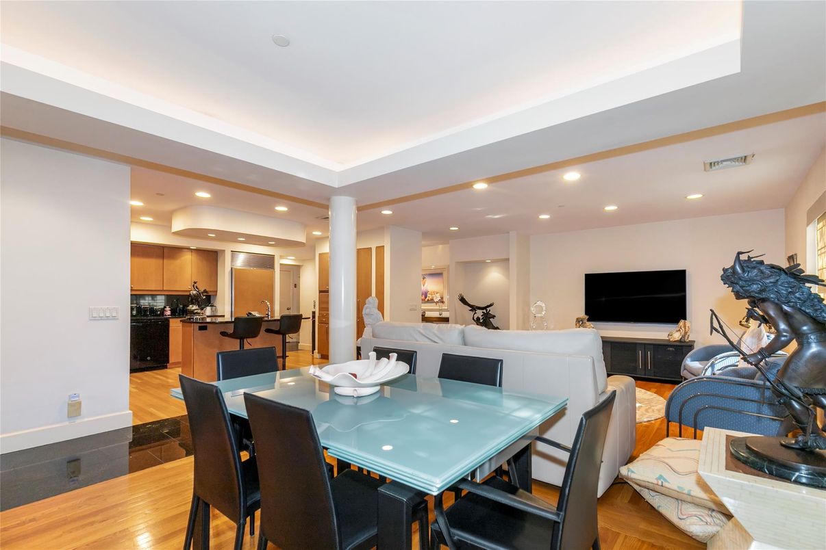 Dining room, Interior, Kitchen, Living room, Recessed Lighting, Wood Texture Flooring