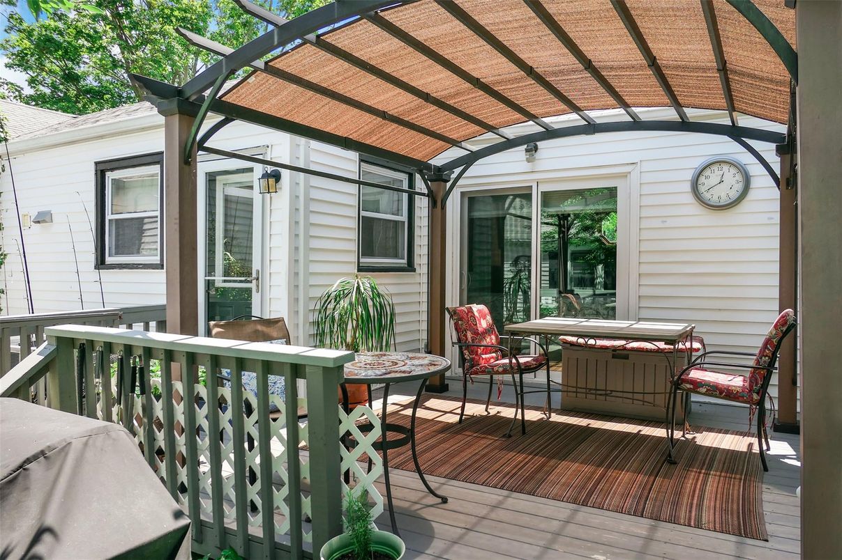 Exterior, Hot Tub