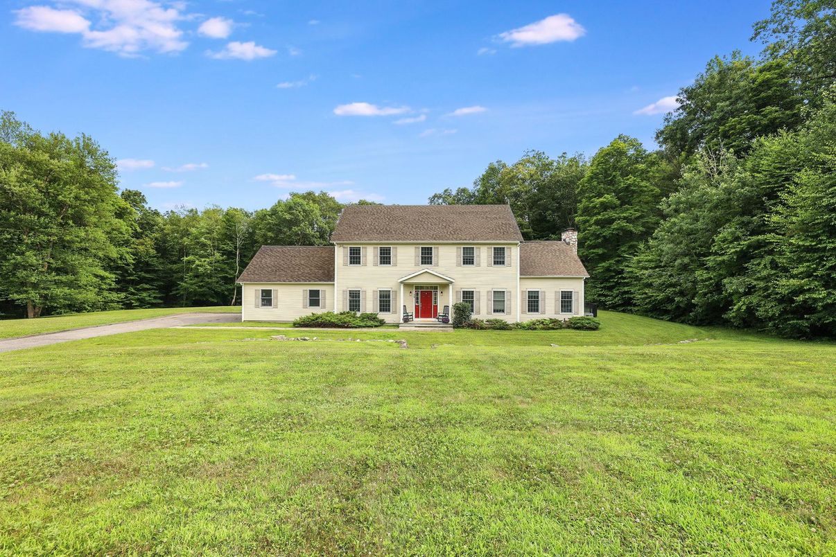 Backyard, Exterior, Facade, Georgian