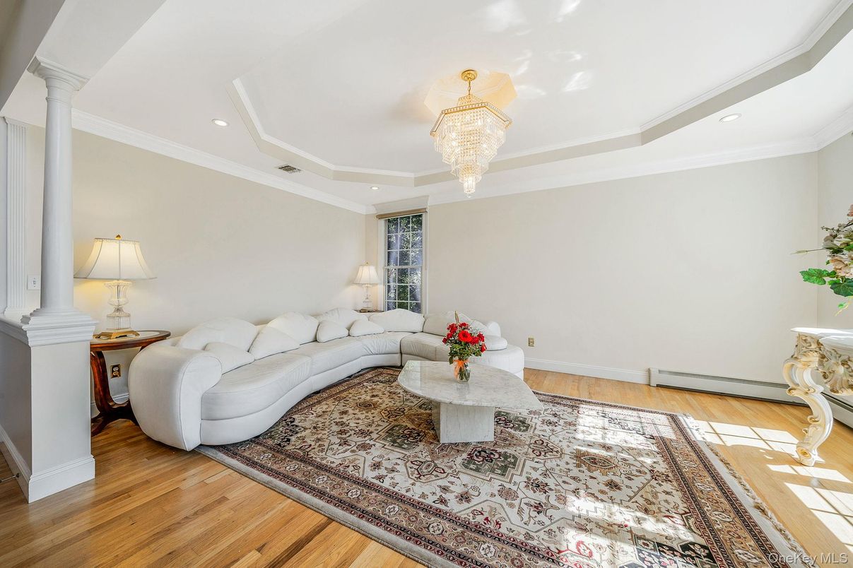 Chandelier, Interior, Living room, Recessed Lighting, Wood Texture Flooring