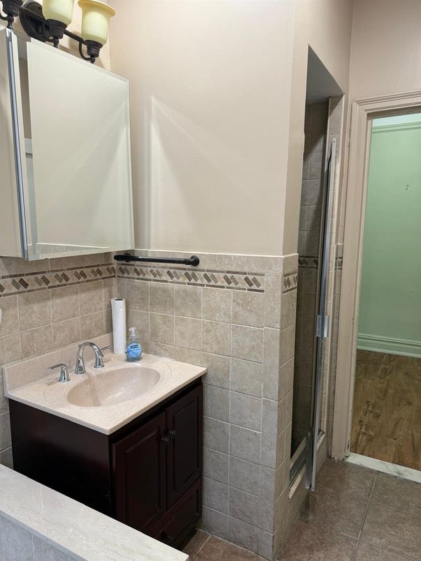 Bathroom, Interior, Wood Texture Flooring