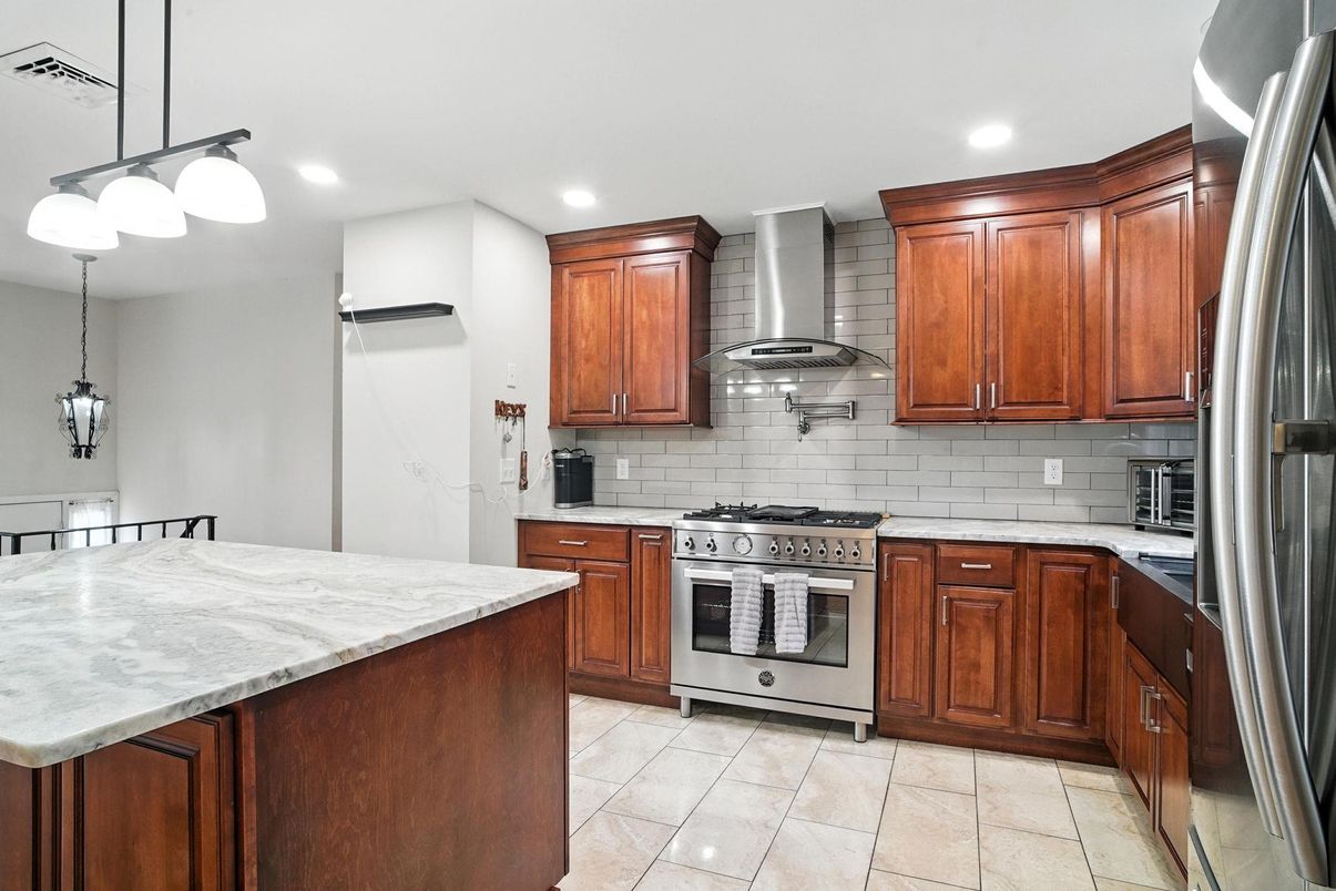 Interior, Kitchen, Pendant Lights, Recessed Lighting, Stainless Steel Appliances
