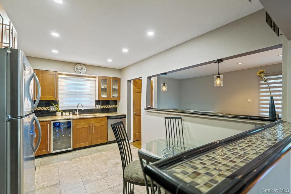 Dining room, Interior, Kitchen, Pendant Lights, Recessed Lighting