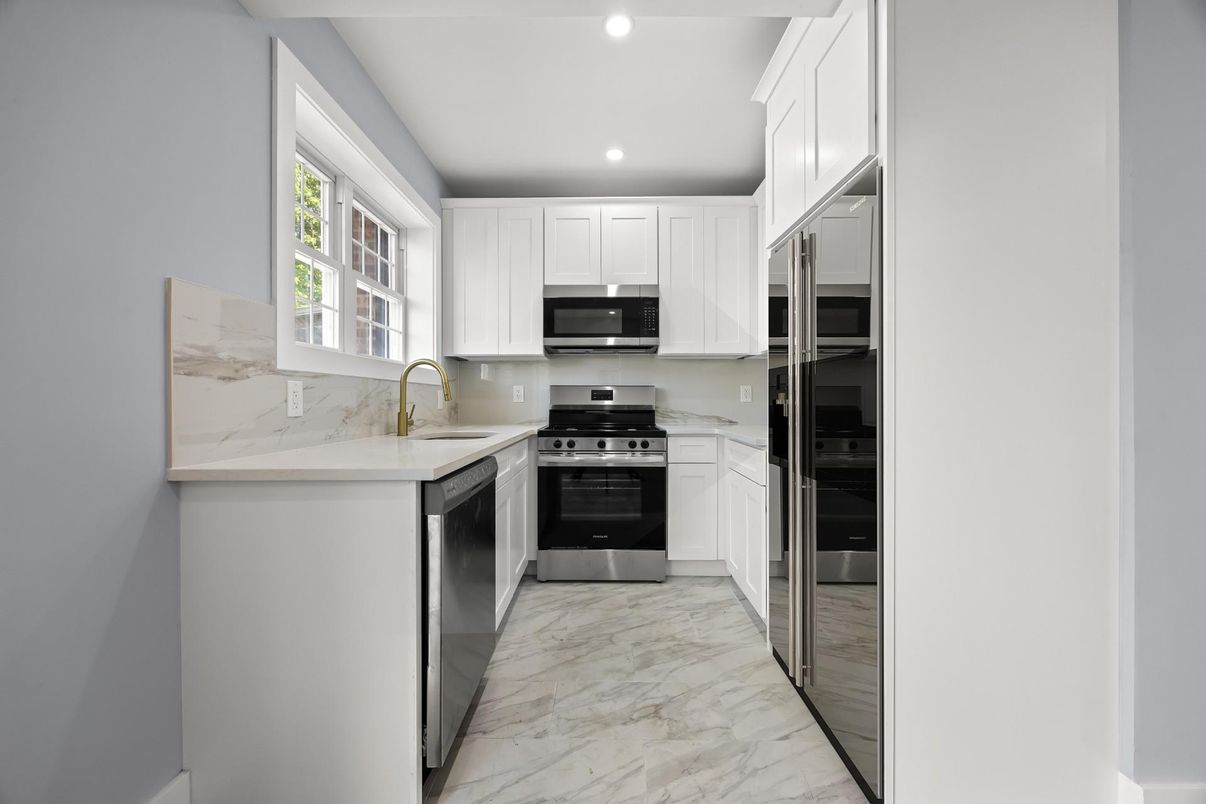 Interior, Kitchen, Marble, Recessed Lighting, Stainless Steel Appliances