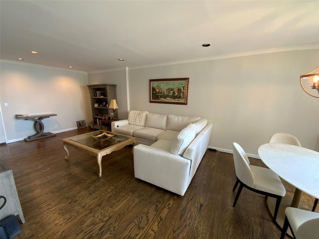 Dining room, Interior, Living room, Recessed Lighting, Wood Texture Flooring