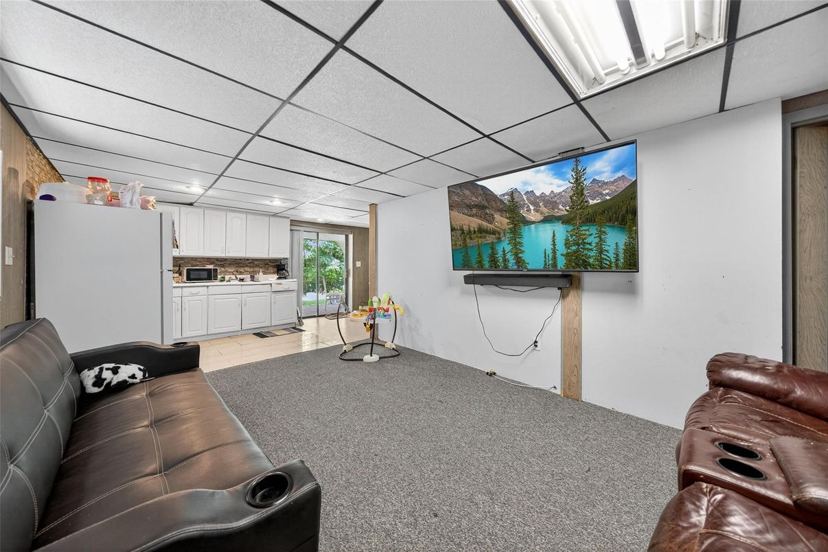 Home Theatre Room, Interior