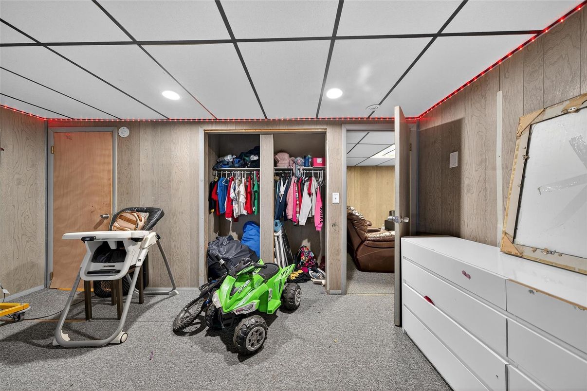 Interior, Recessed Lighting, Wooden Walls
