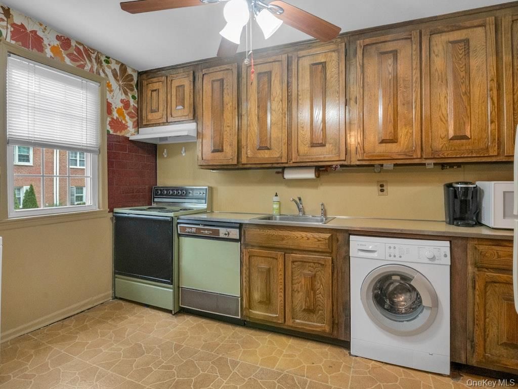 Interior, Kitchen, Washer