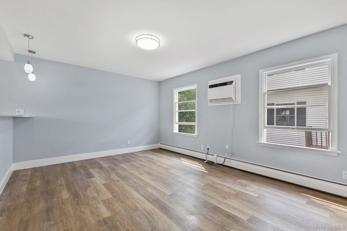 Empty room, Interior, Pendant Lights, Wood Texture Flooring