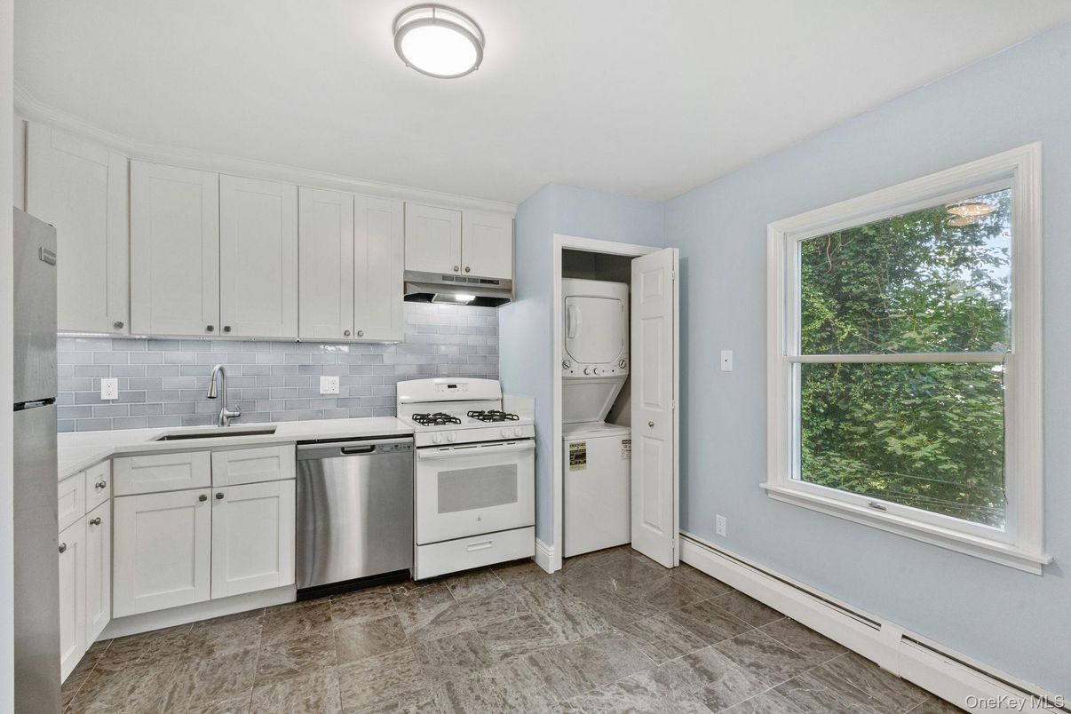 Interior, Kitchen, Stainless Steel Appliances