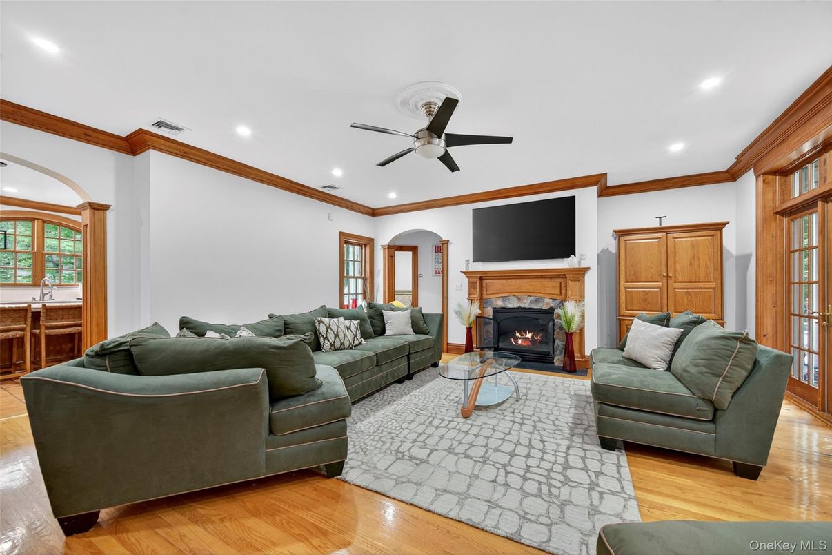 Fireplace, Interior, Living room, Recessed Lighting, Wood Texture Flooring