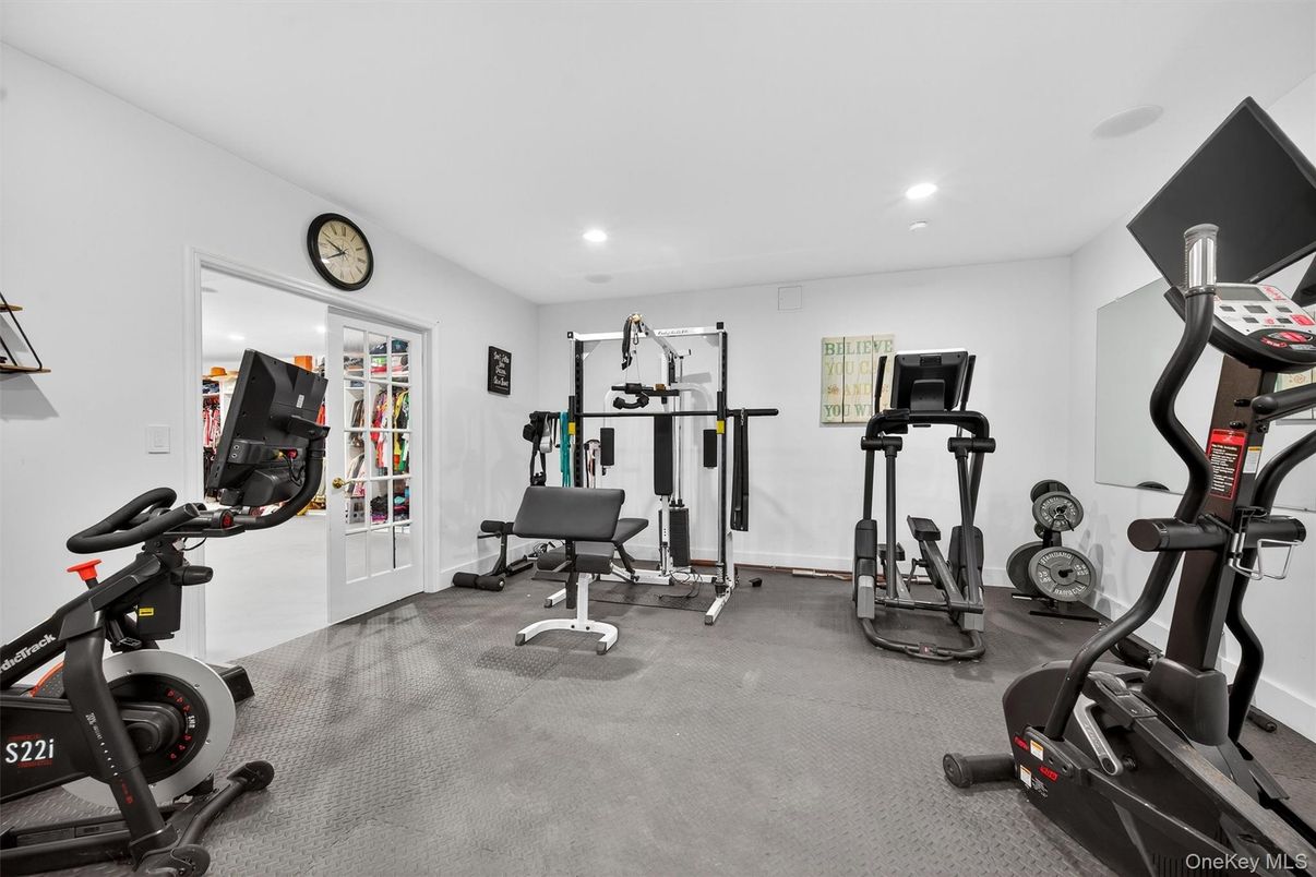 Fitness Equipment, Interior, Recessed Lighting