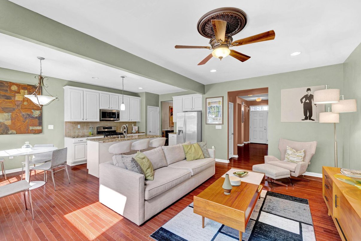 Dining room, Interior, Kitchen, Living room, Pendant Lights, Recessed Lighting, Stainless Steel Appliances, Wood Texture Flooring