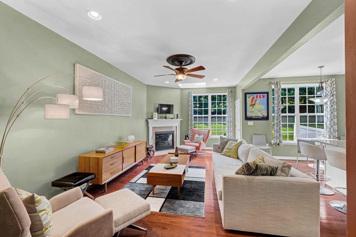 Fireplace, Interior, Living room, Pendant Lights, Recessed Lighting, Wood Texture Flooring