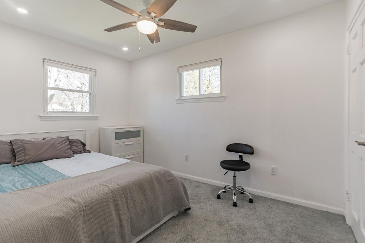 Bedroom, Interior, Recessed Lighting