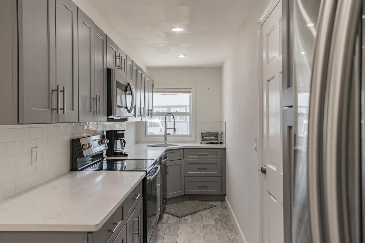Interior, Kitchen, Recessed Lighting, Wood Texture Flooring