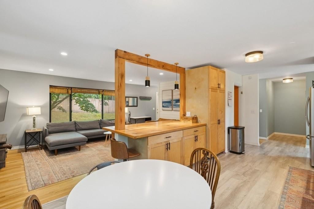 Interior, Kitchen, Living room, Pendant Lights, Recessed Lighting, Wood Texture Flooring