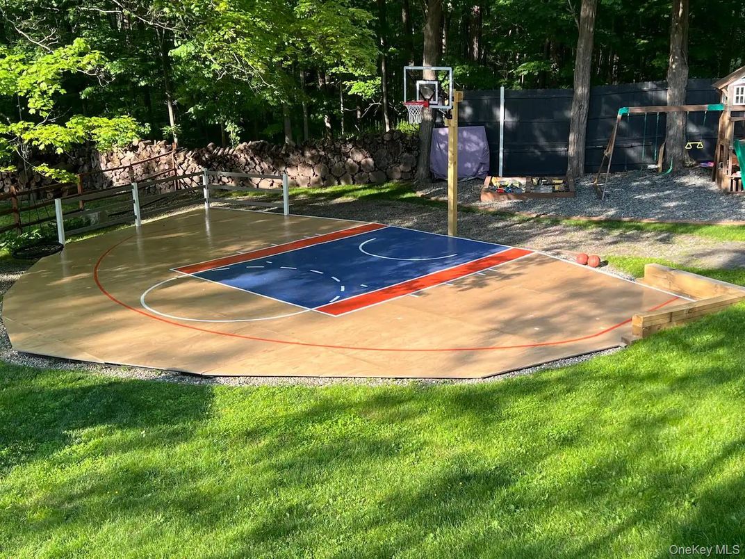 Exterior, Playground