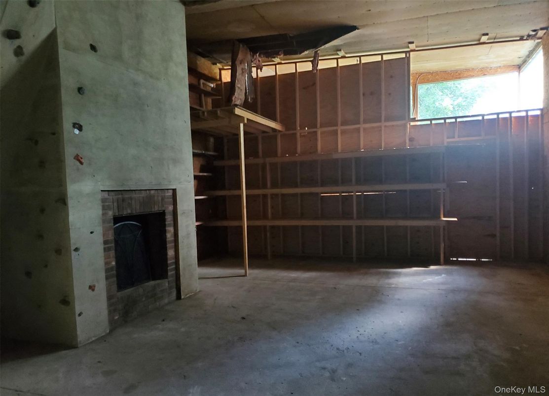 Fireplace, Interior