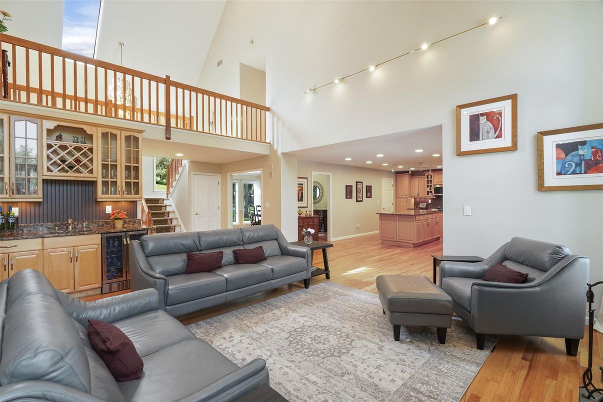 Interior, Kitchen, Living room, Recessed Lighting, Wood Texture Flooring