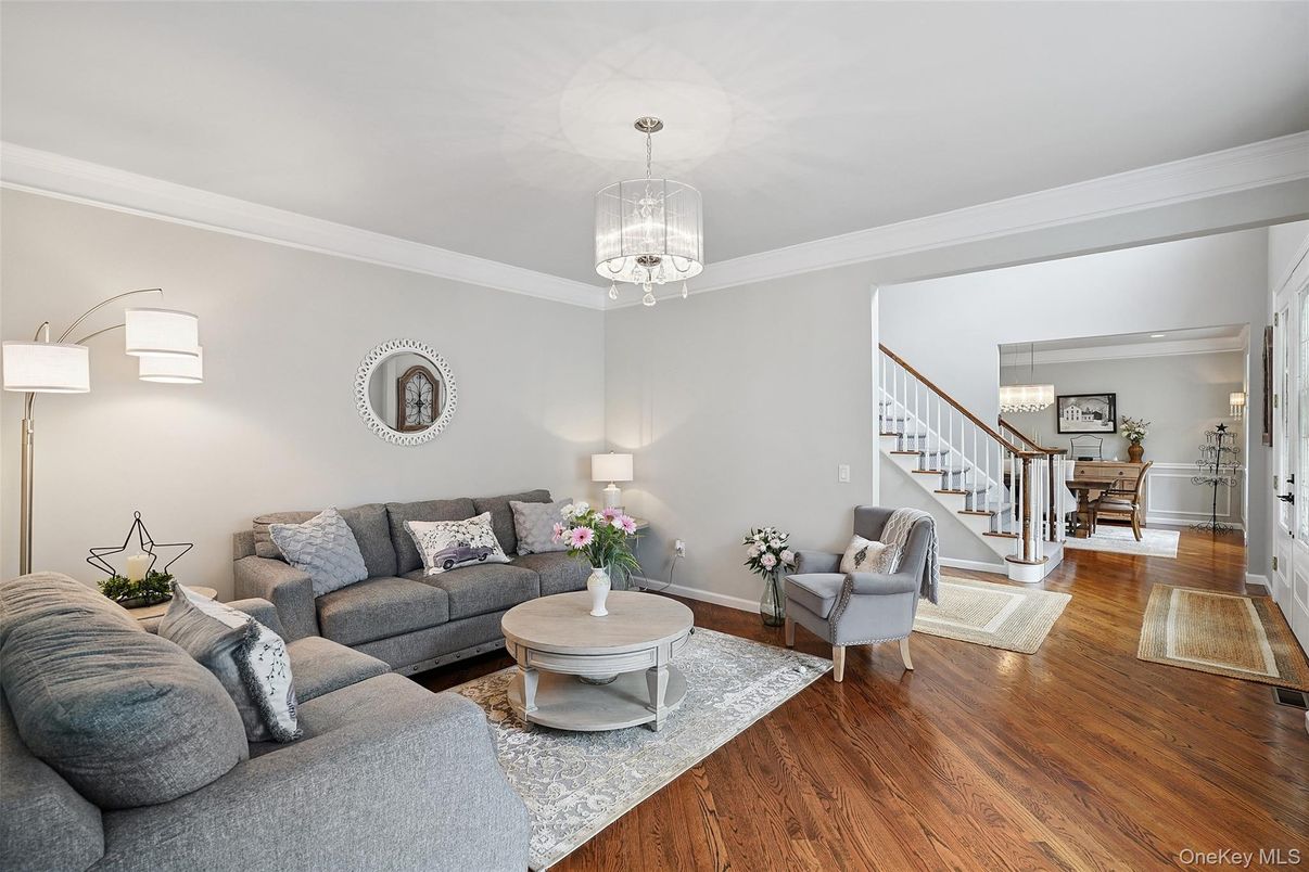 Chandelier, Interior, Living room, Pendant Lights, Wood Texture Flooring