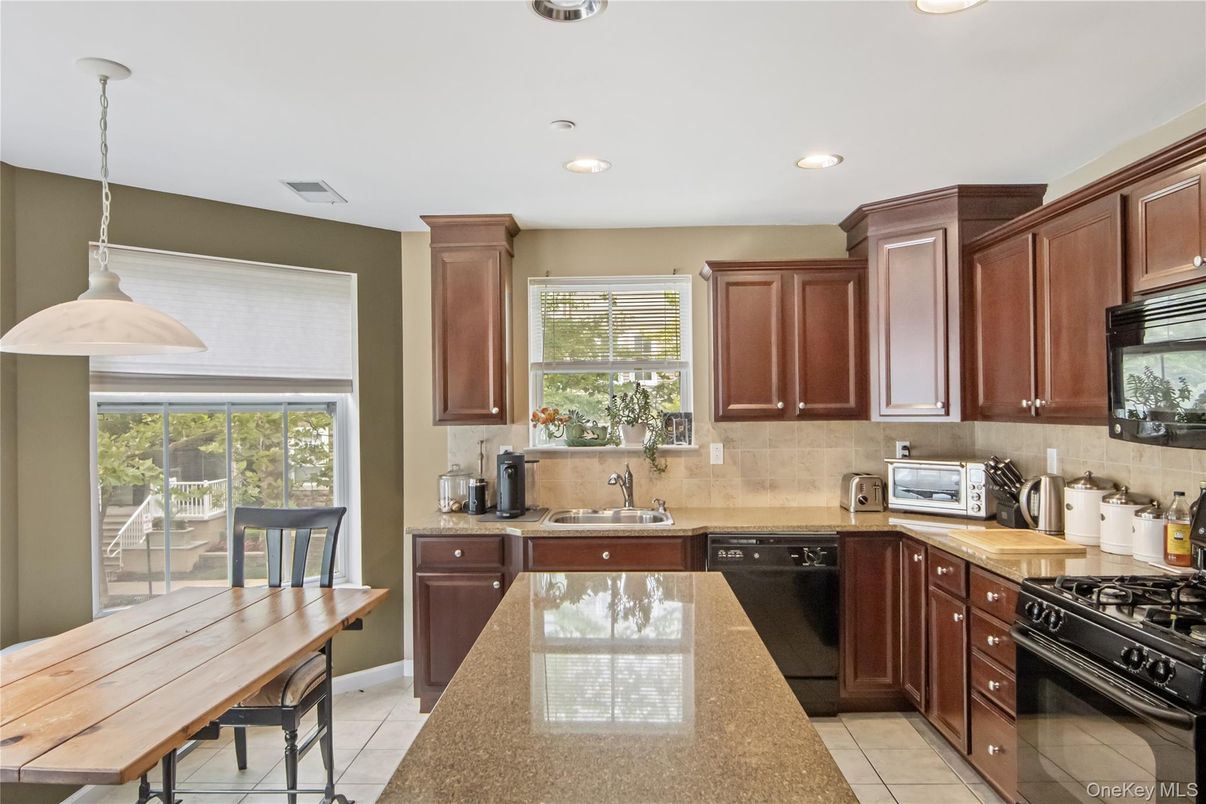 Interior, Kitchen, Pendant Lights, Recessed Lighting