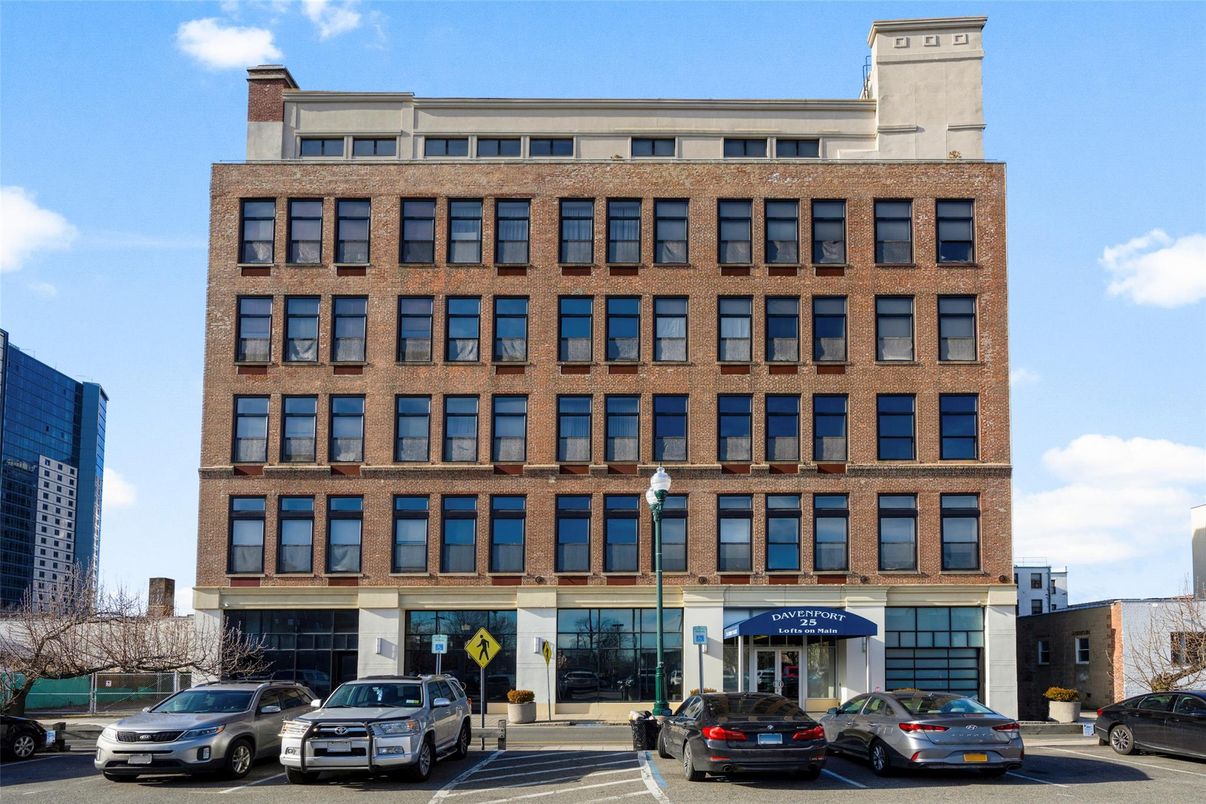 Exterior, Facade, Chicago School