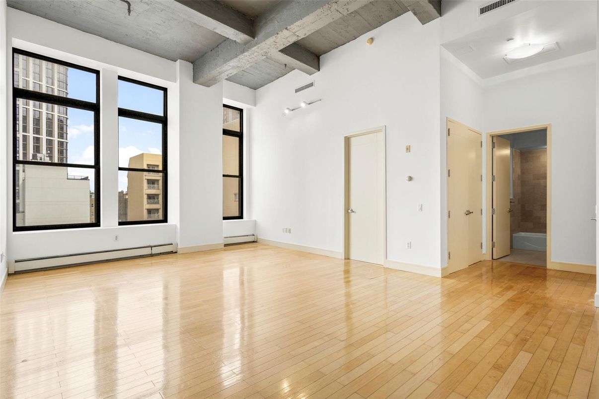 Empty room, Interior, Wooden Beams, Wood Texture Flooring