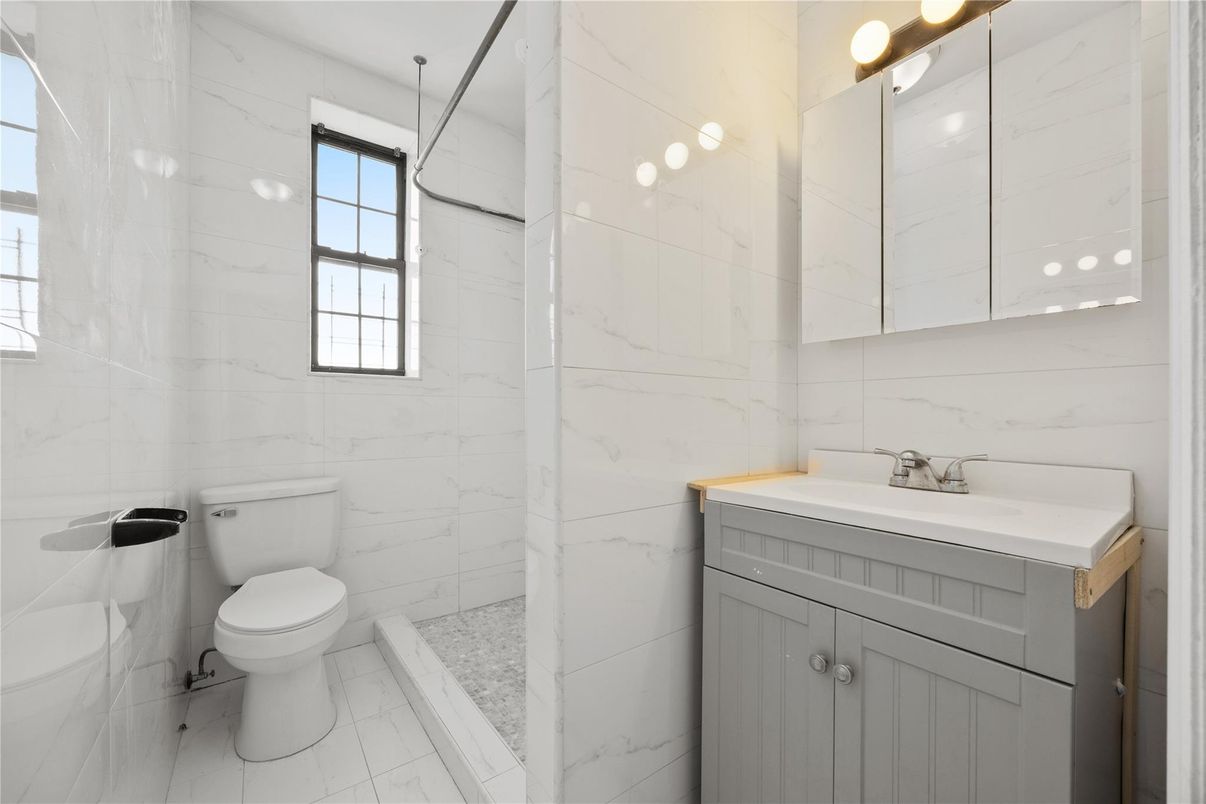 Bathroom, Interior, Marble, Marble Walls