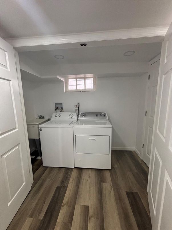 Interior, Washer, Wood Texture Flooring