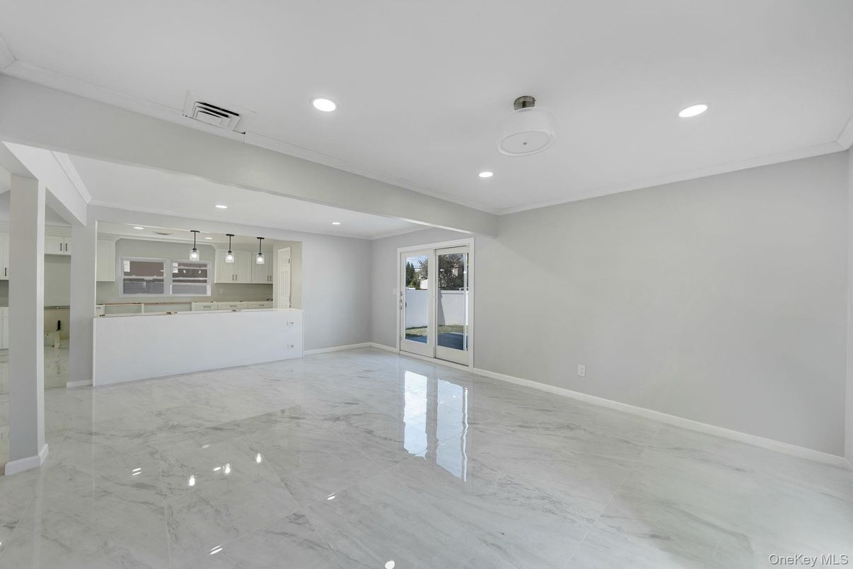 Empty room, Interior, Kitchen, Marble, Pendant Lights, Recessed Lighting