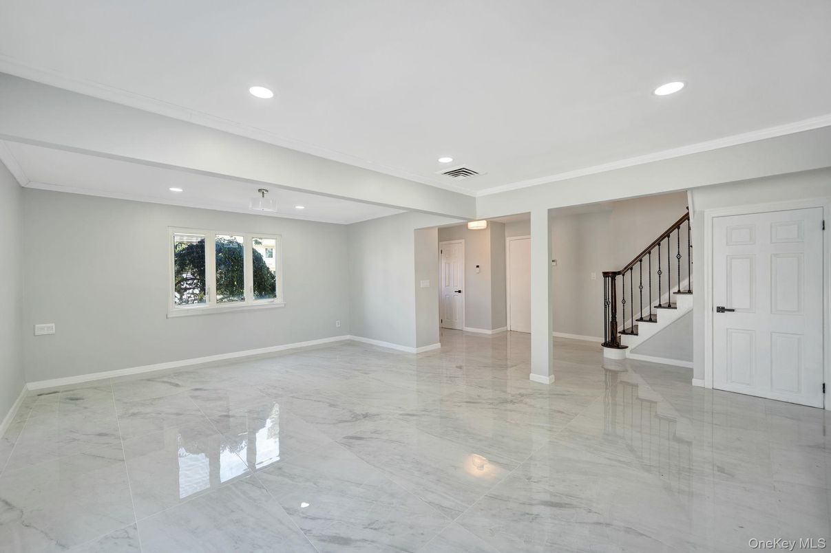 Empty room, Interior, Marble, Recessed Lighting