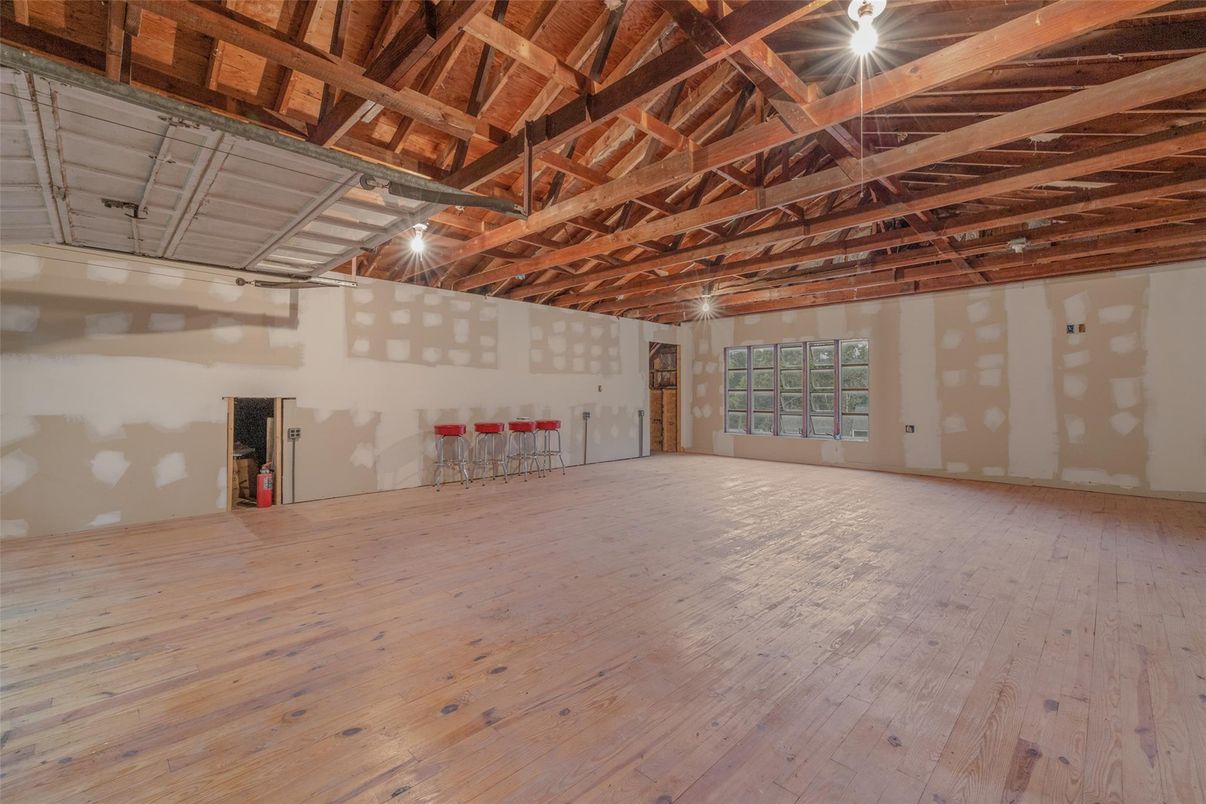 Empty room, Interior, Wooden Beams, Wooden Ceilings, Wood Texture Flooring