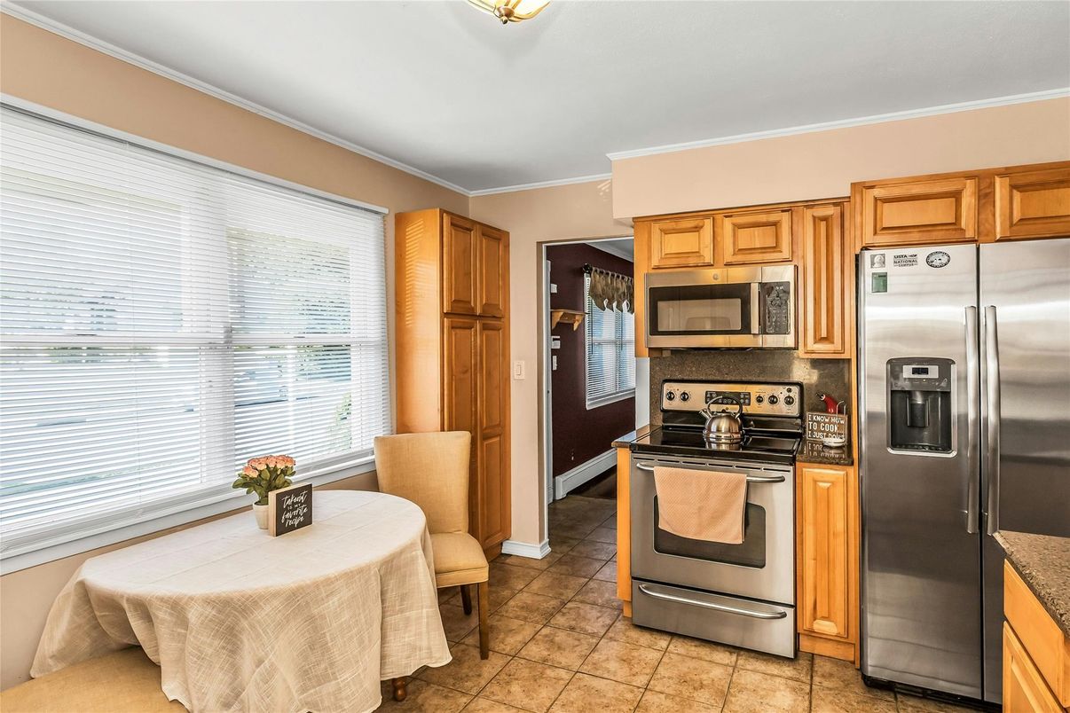 Interior, Kitchen, Stainless Steel Appliances