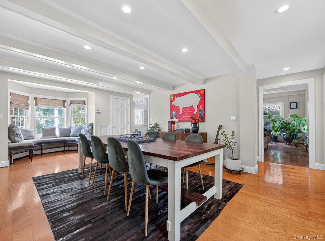 Dining room, Interior, Living room, Recessed Lighting, Wood Texture Flooring