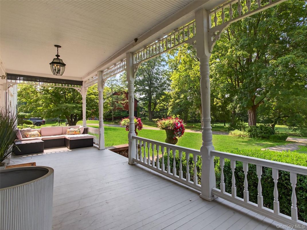 Interior, Sun Room, Wood Texture Flooring