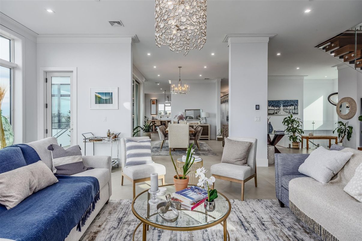 Chandelier, Dining room, Interior, Living room, Recessed Lighting