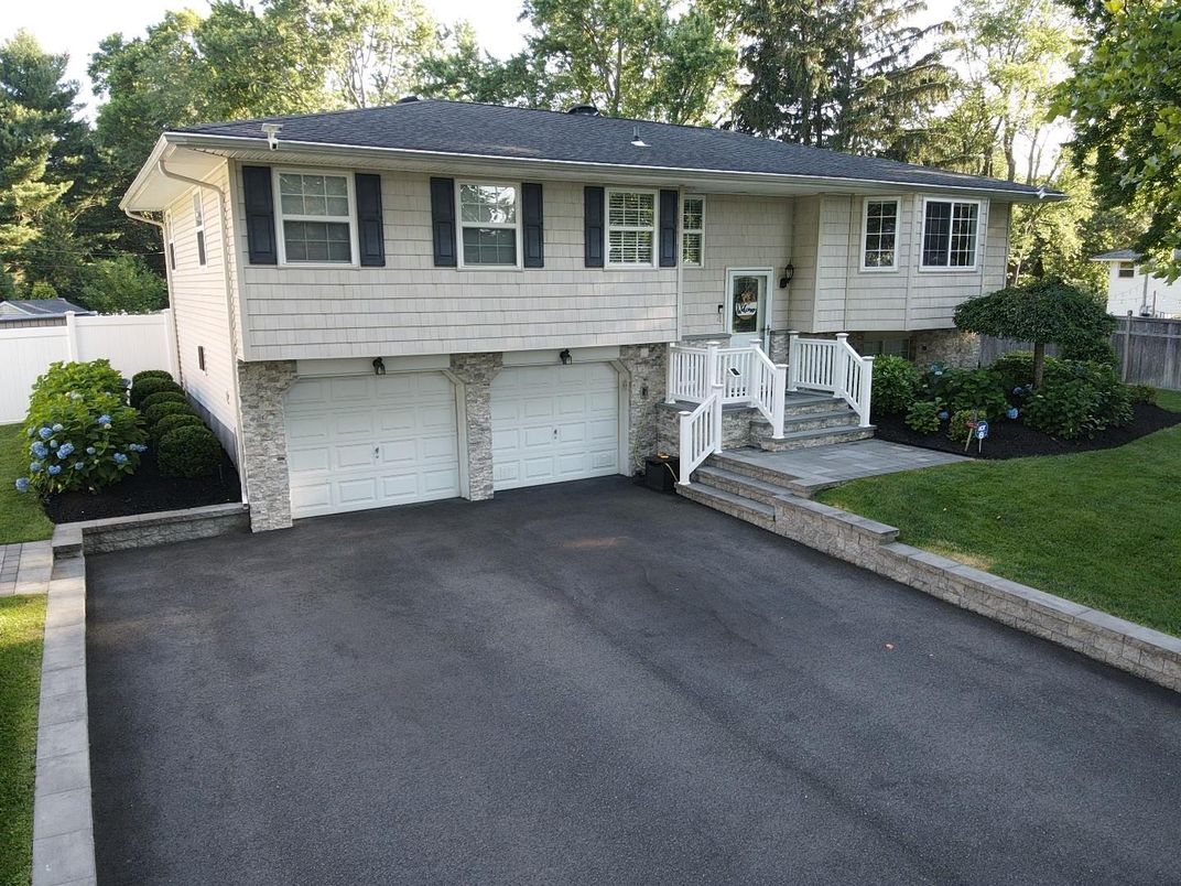 Attached, Exterior, Facade, Raised Ranch