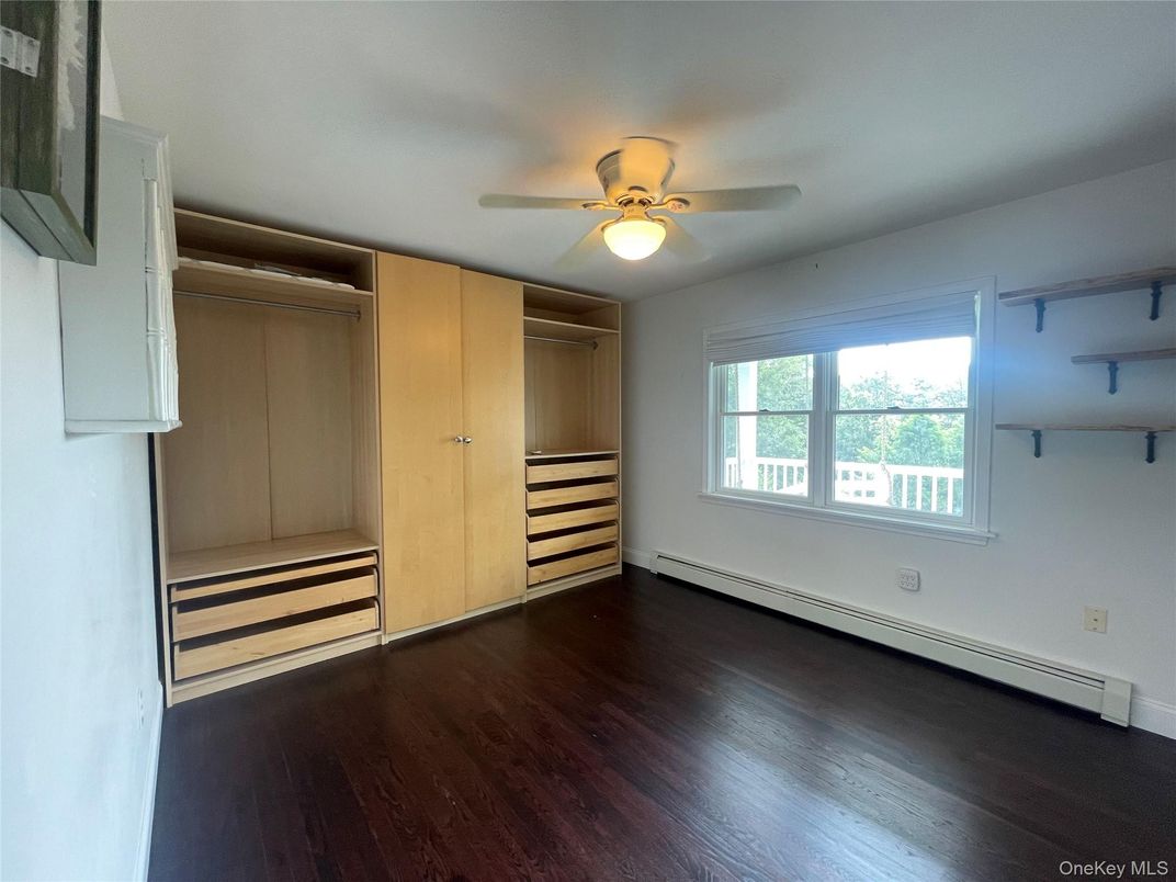 Empty room, Interior, Walk-in Closets, Wood Texture Flooring
