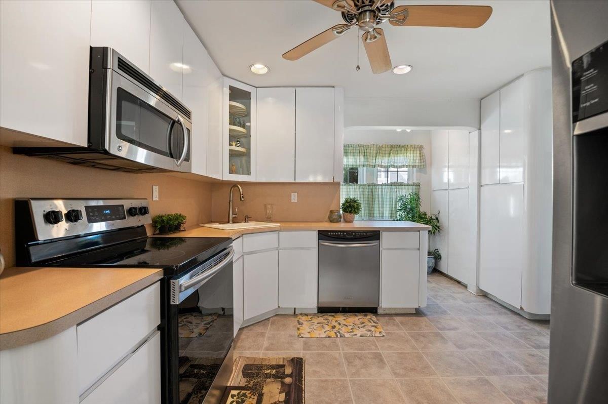 Interior, Kitchen, Recessed Lighting