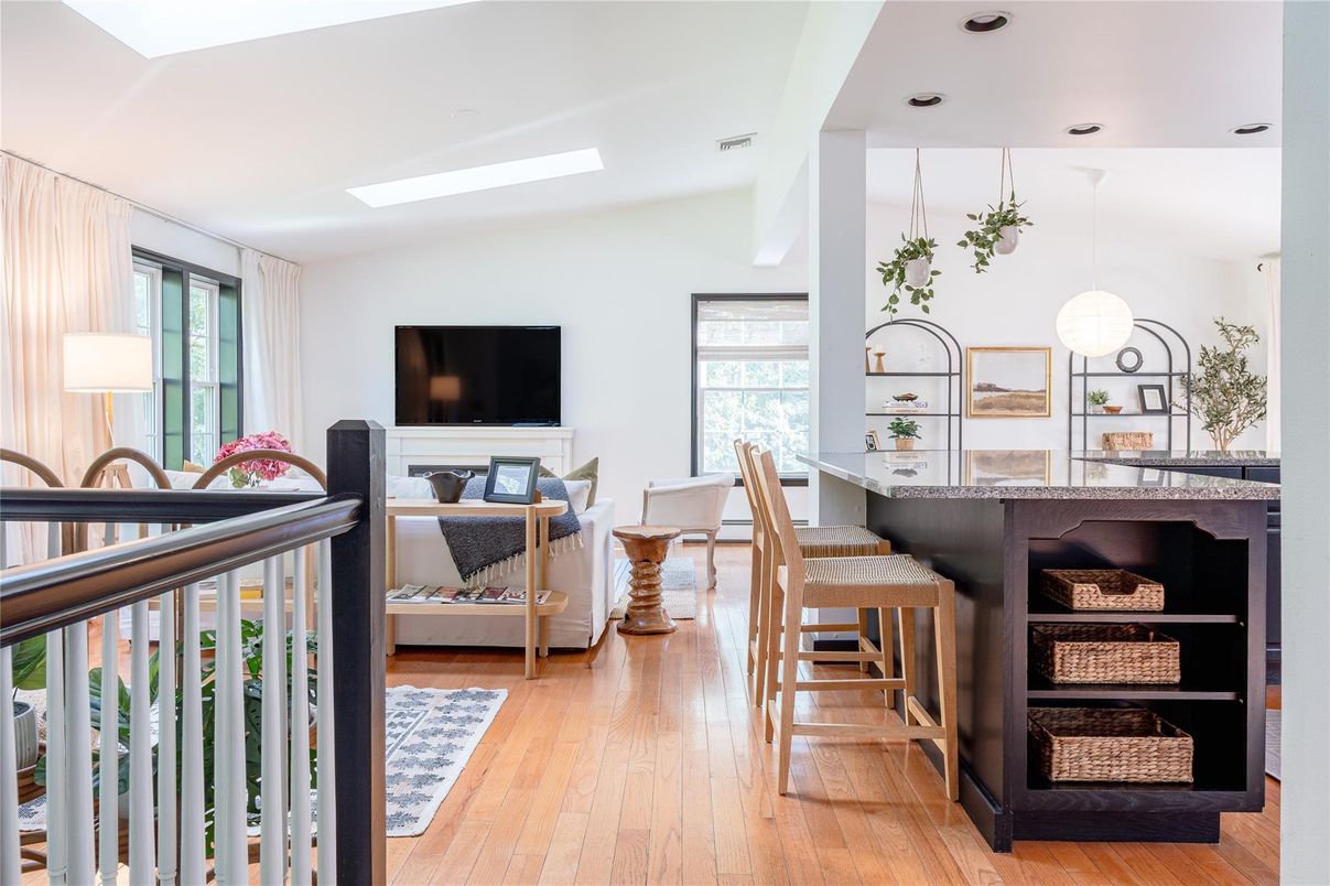 Dining room, Interior, Pendant Lights, Recessed Lighting, Wood Texture Flooring