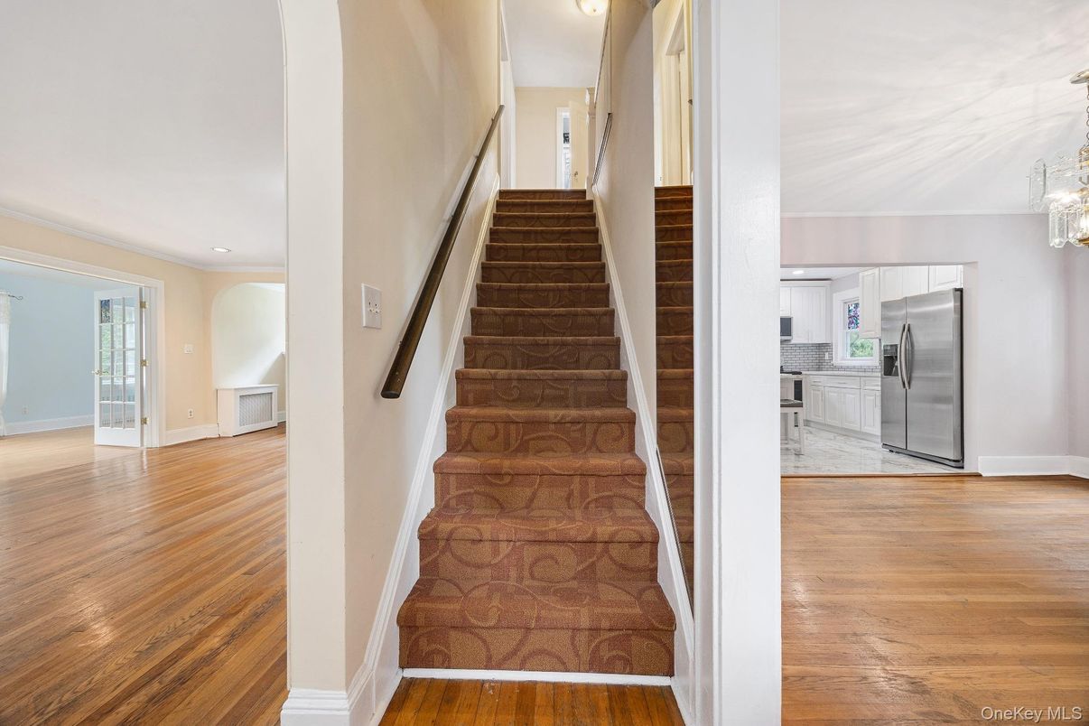 Chandelier, Interior, Kitchen, Recessed Lighting, Stainless Steel Appliances, Wood Texture Flooring