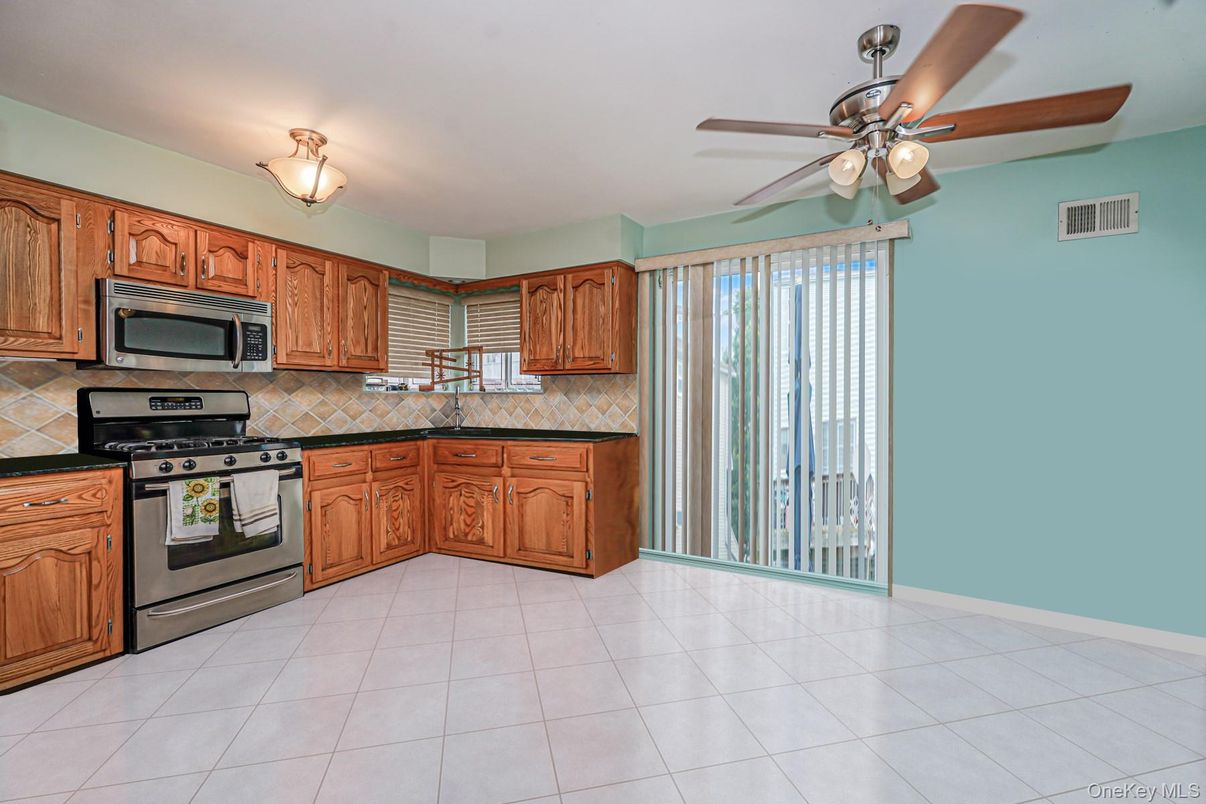 Interior, Kitchen, Stainless Steel Appliances