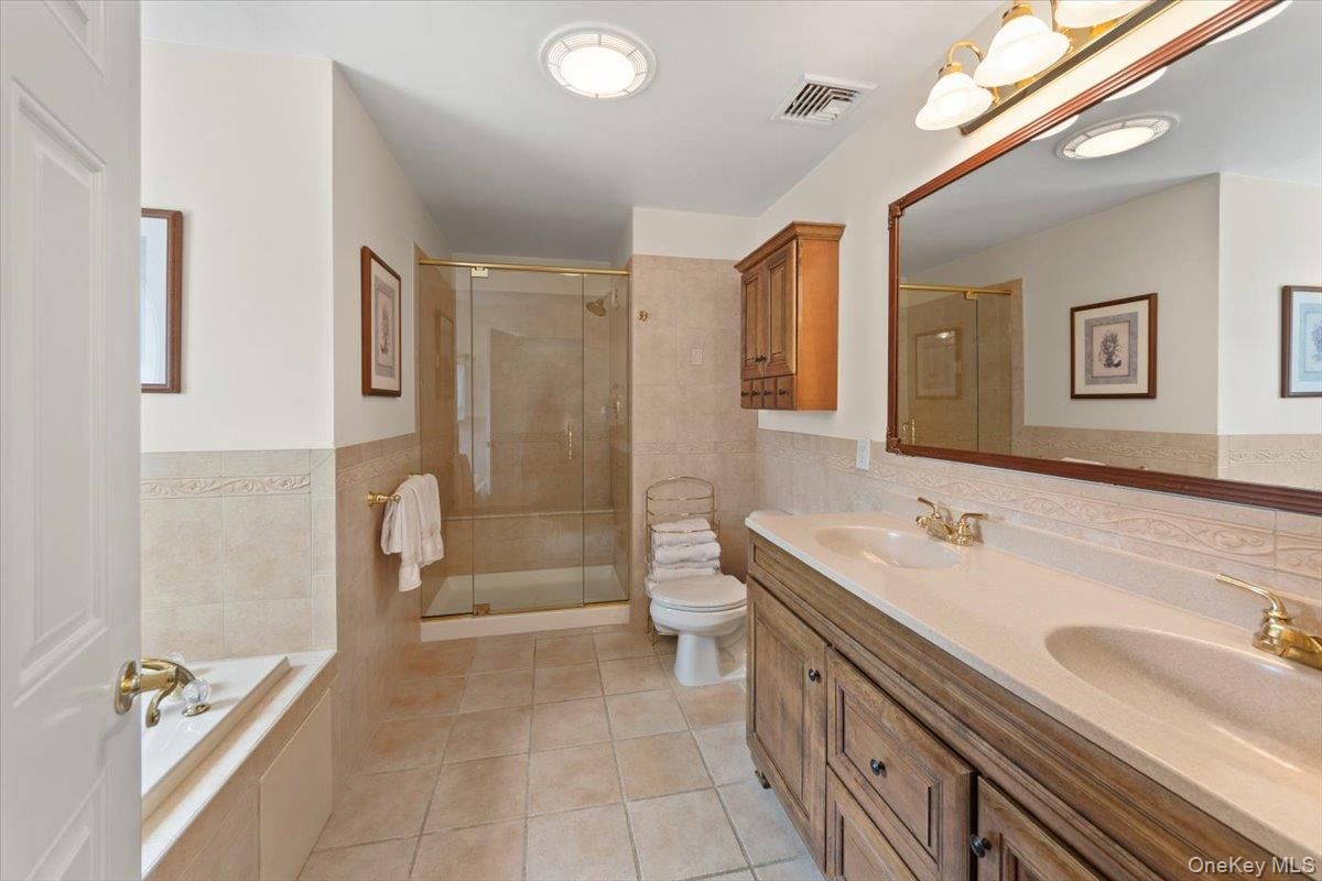 Bathroom, Dual Sink Vanities, Glass Shower, Interior